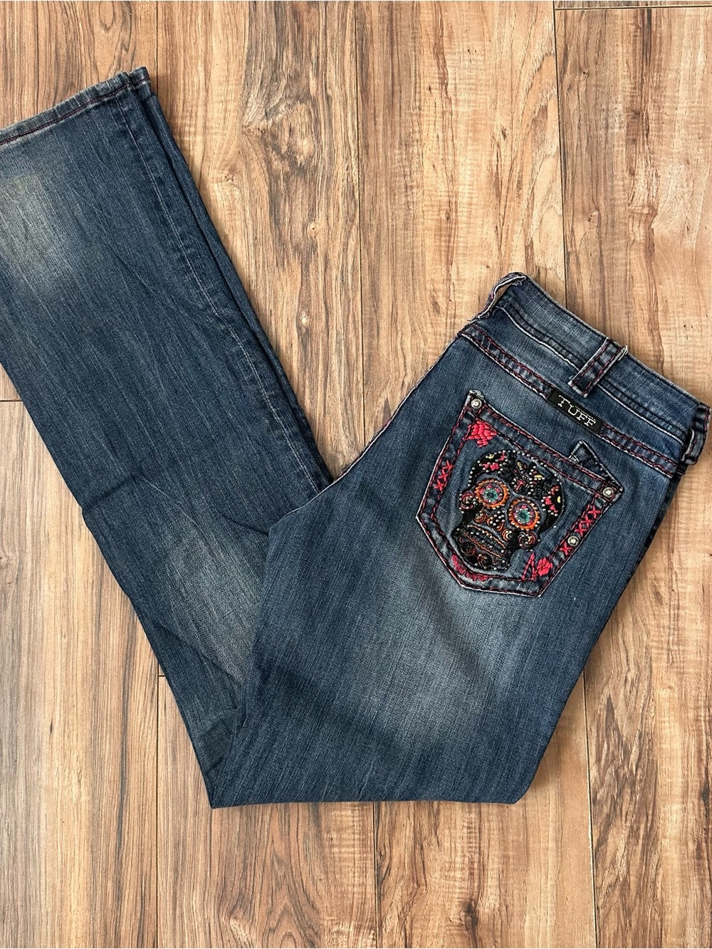 Vintage Cowgirl Tuff Boot Cut Jeans with Embroidered Sugar Skull Pocket 31 x 37
